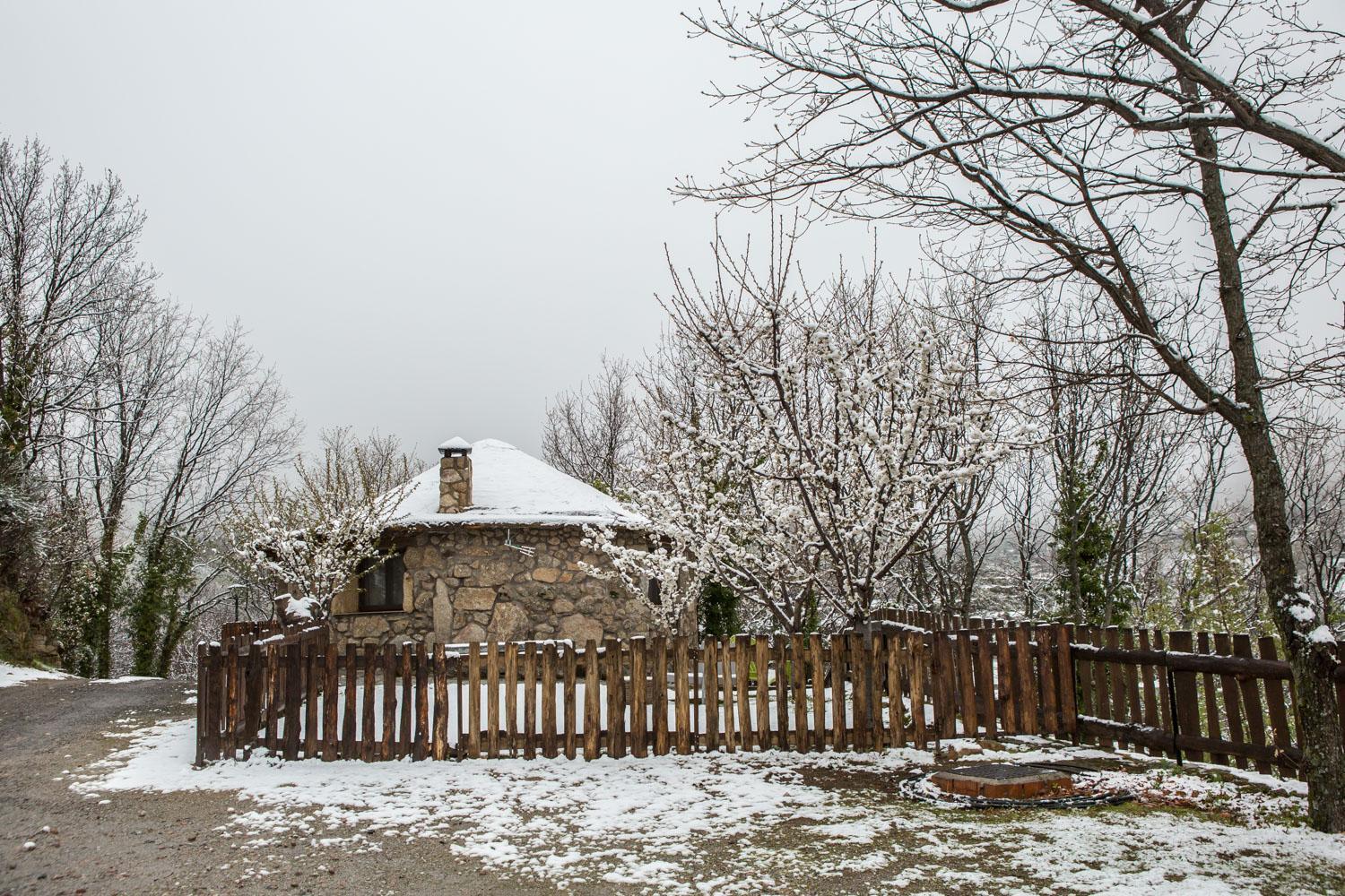 Albergue El Solitario Banos De Montemayor Buitenkant foto