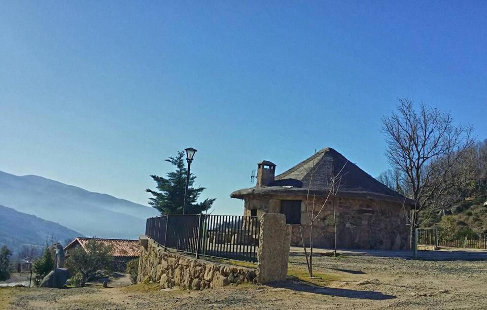 Albergue El Solitario Banos De Montemayor Buitenkant foto